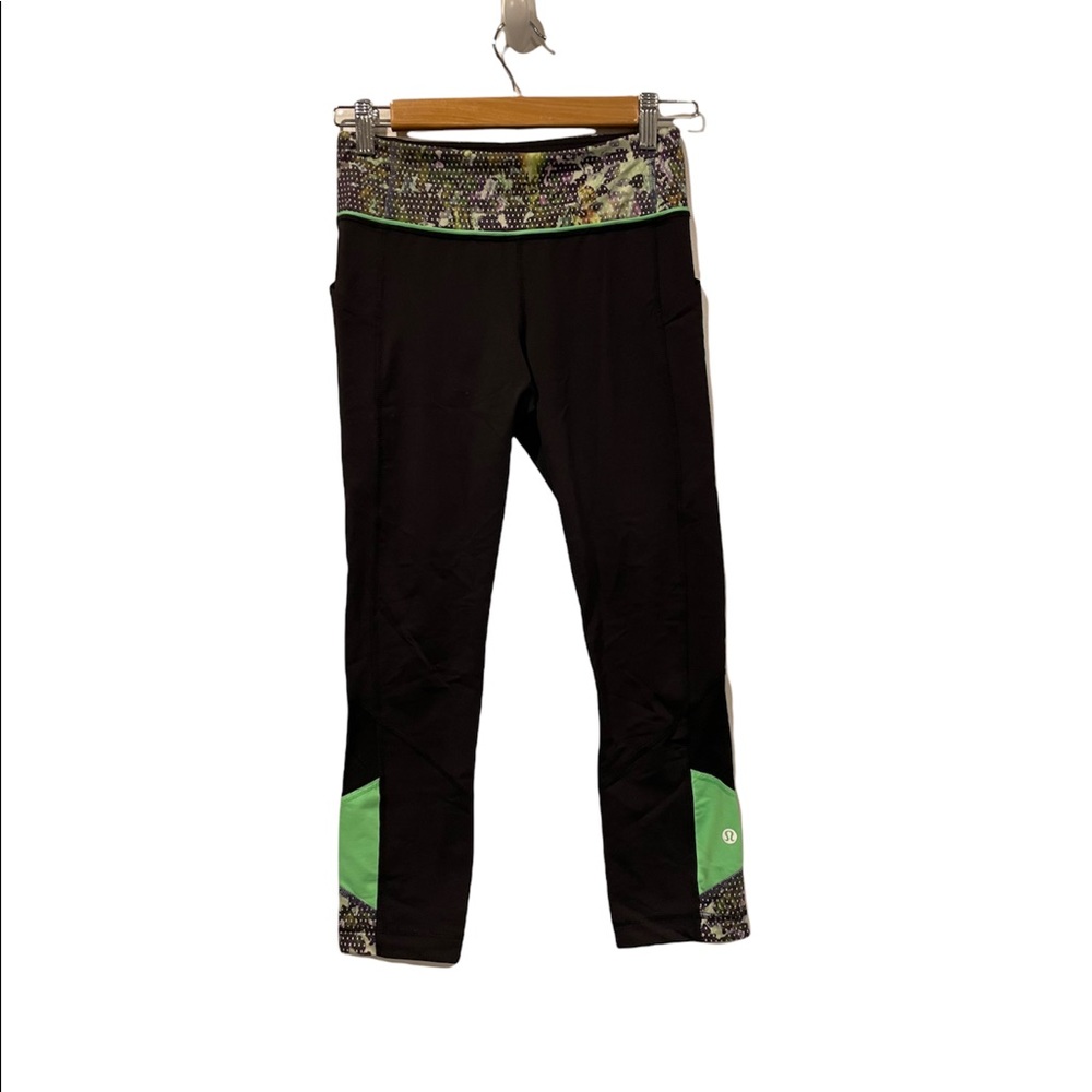 lululemon Run: Inspire Crop Black Green Floral Size 4